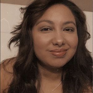 Meet your Posher, Janelle